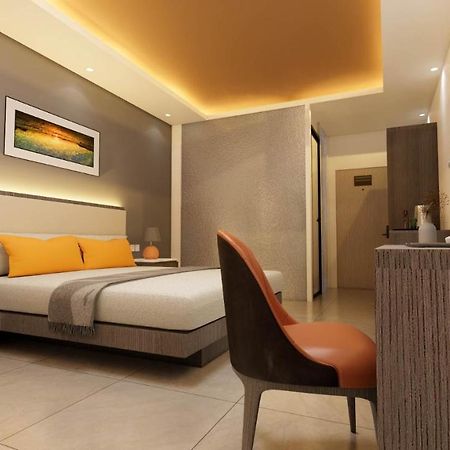 Subic Riviera Hotel And Residences Олонгапо Екстериор снимка